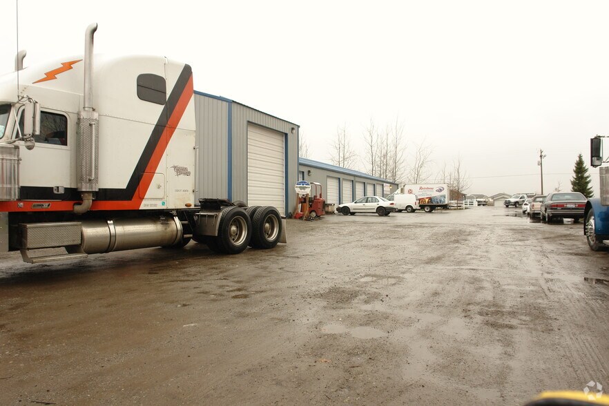 3027 W Hayden Ave, Hayden, ID à louer - Photo du bâtiment - Image 3 de 3