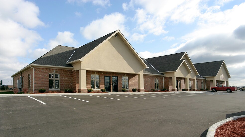 9755 Randall Dr, Indianapolis, IN à vendre - Autre - Image 2 de 4