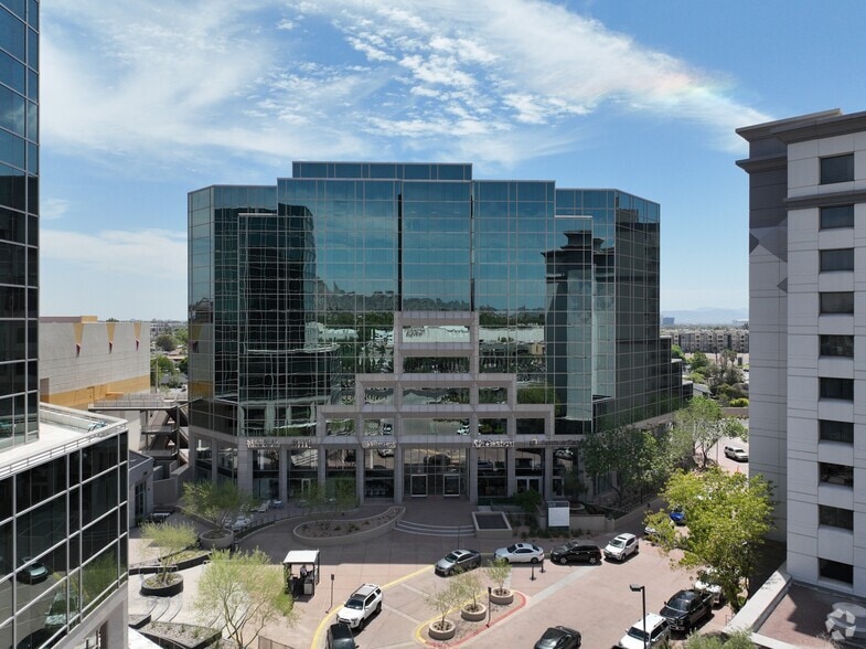 2415 E Camelback Rd, Phoenix, AZ for lease - Matterport Community - Image 3 of 56
