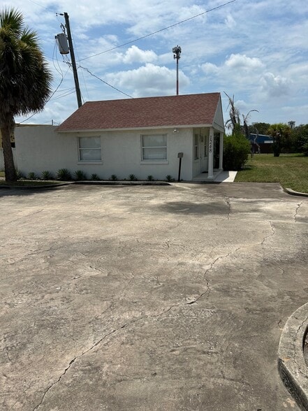 1250 S Harbor City Blvd, Melbourne, FL for lease - Building Photo - Image 2 of 22