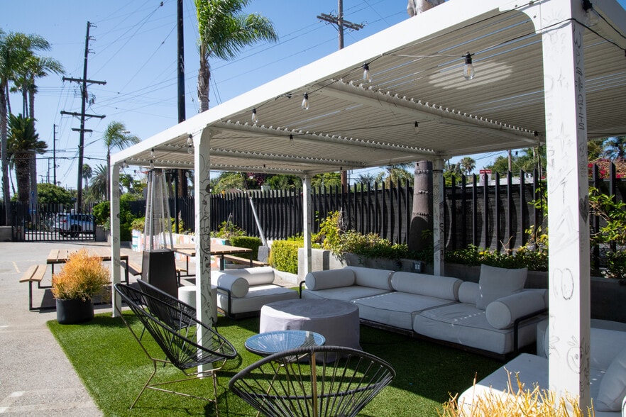 1611 Electric Ave, Venice, CA for lease - Building Photo - Image 3 of 22