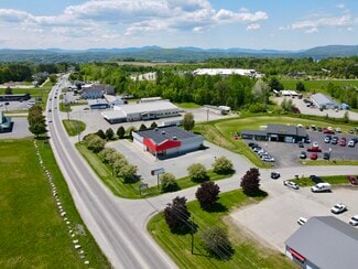 More details for 108 Community Dr, Newport, VT - Retail for Sale