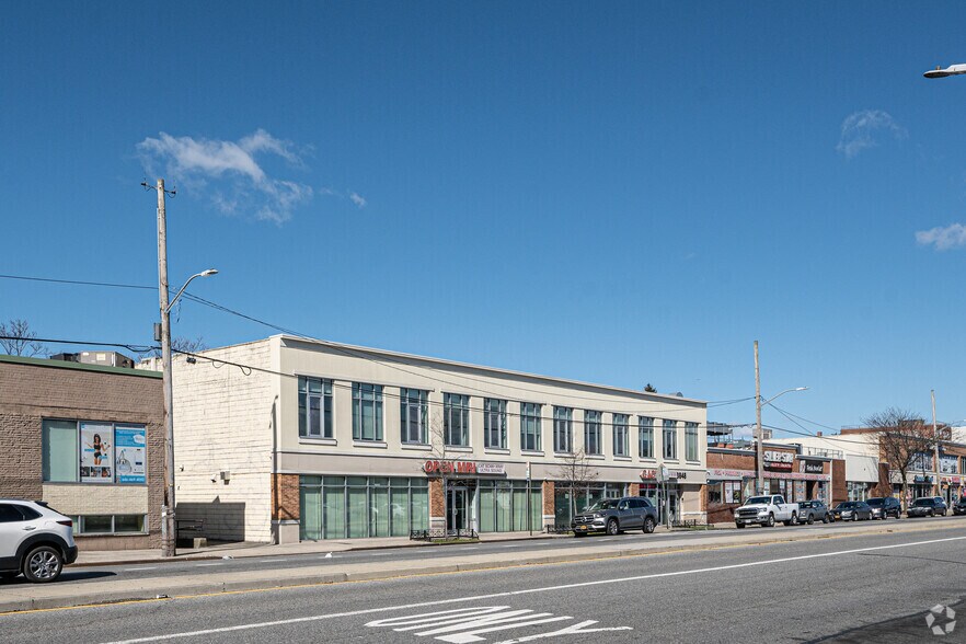 3780-3858 Nostrand Ave, Brooklyn, NY à louer - Photo principale - Image 1 de 13