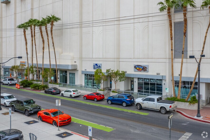 900 S Las Vegas Blvd, Las Vegas, NV à vendre - Photo du bâtiment - Image 3 de 22