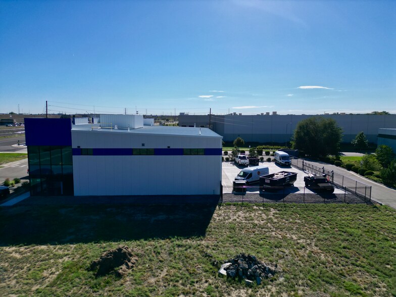 12860 E Smith Rd, Aurora, CO for sale - Building Photo - Image 3 of 16