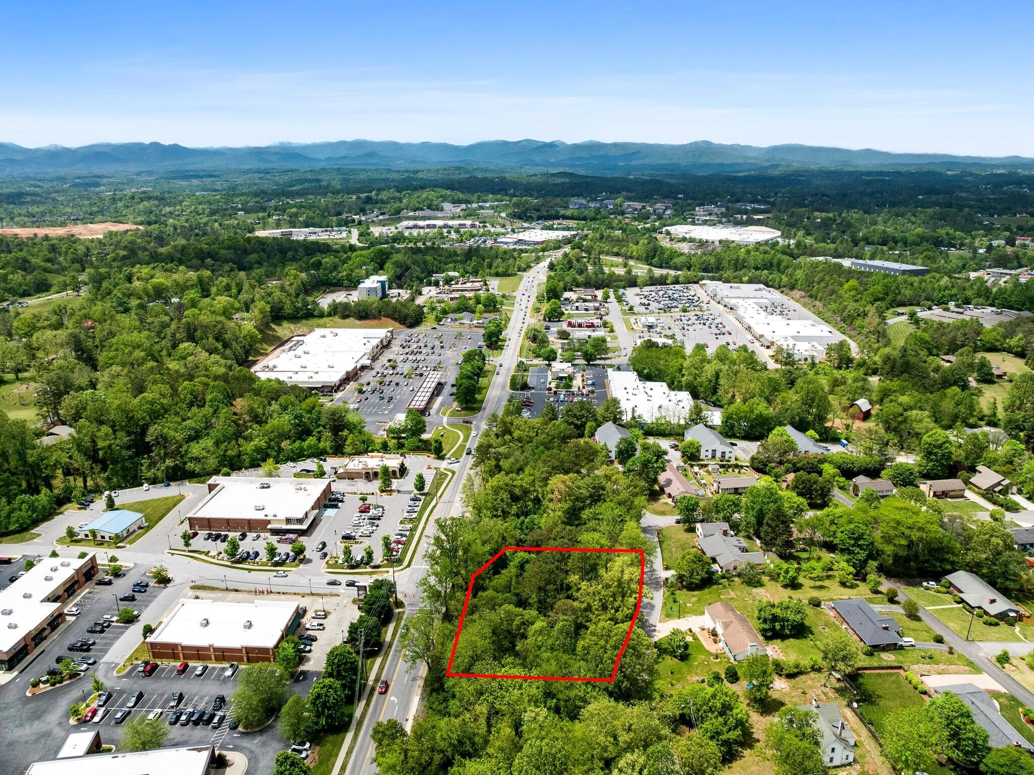 99999 Weaver Blvd., Weaverville, NC for sale Primary Photo- Image 1 of 16