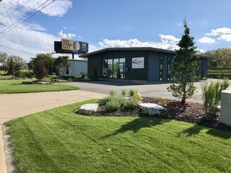 Plus de détails pour 3883 Clay Ave SW, Grand Rapids, MI - Local d'activités à louer