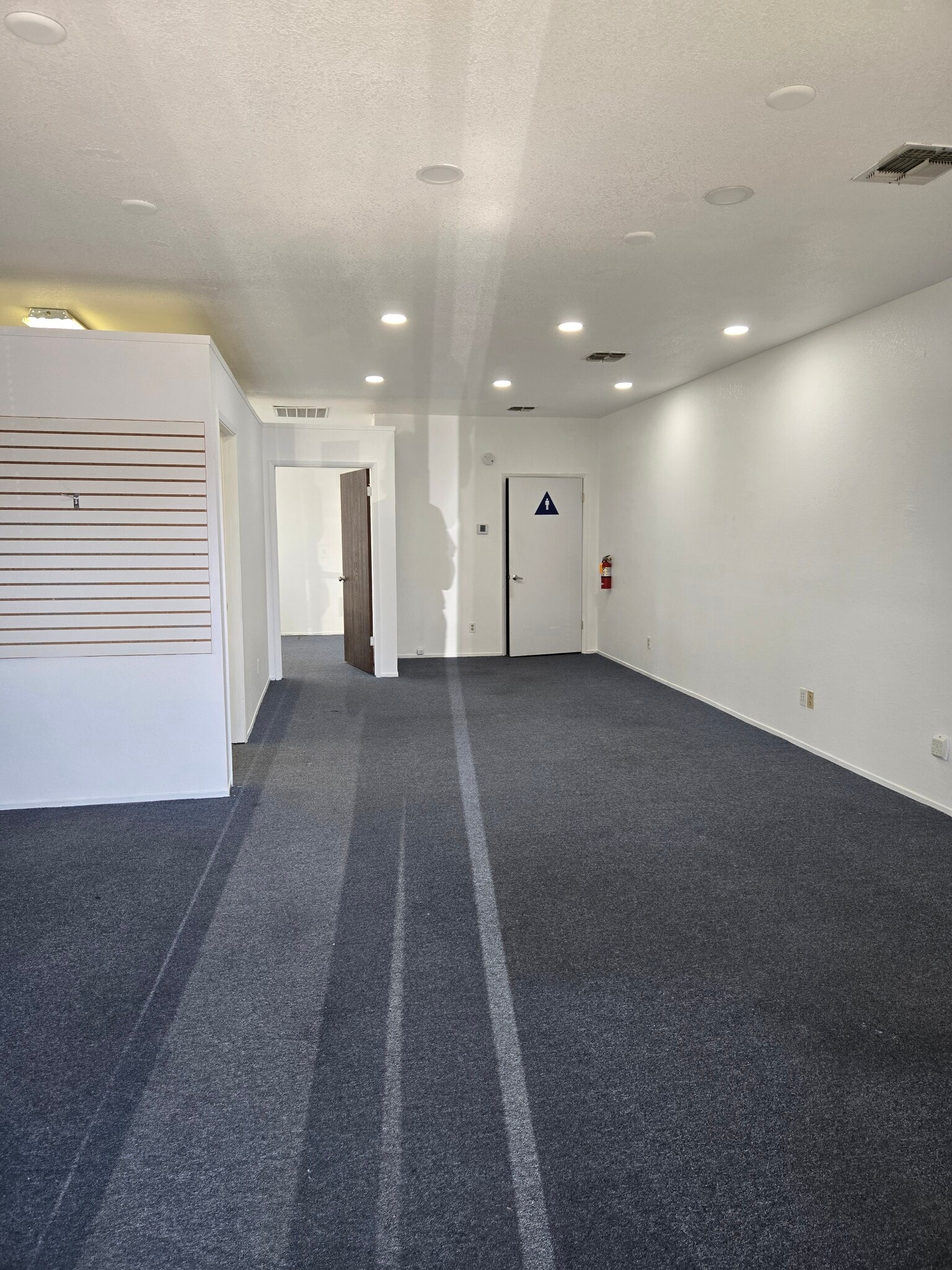 3500 Oakdale Rd, Modesto, CA for lease Interior Photo- Image 1 of 6