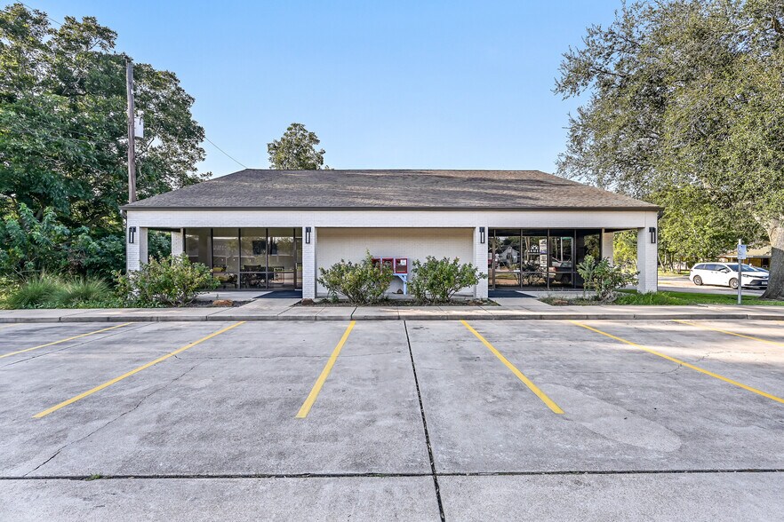5001 Broadway St, Pearland, TX à louer - Photo du bâtiment - Image 1 de 27