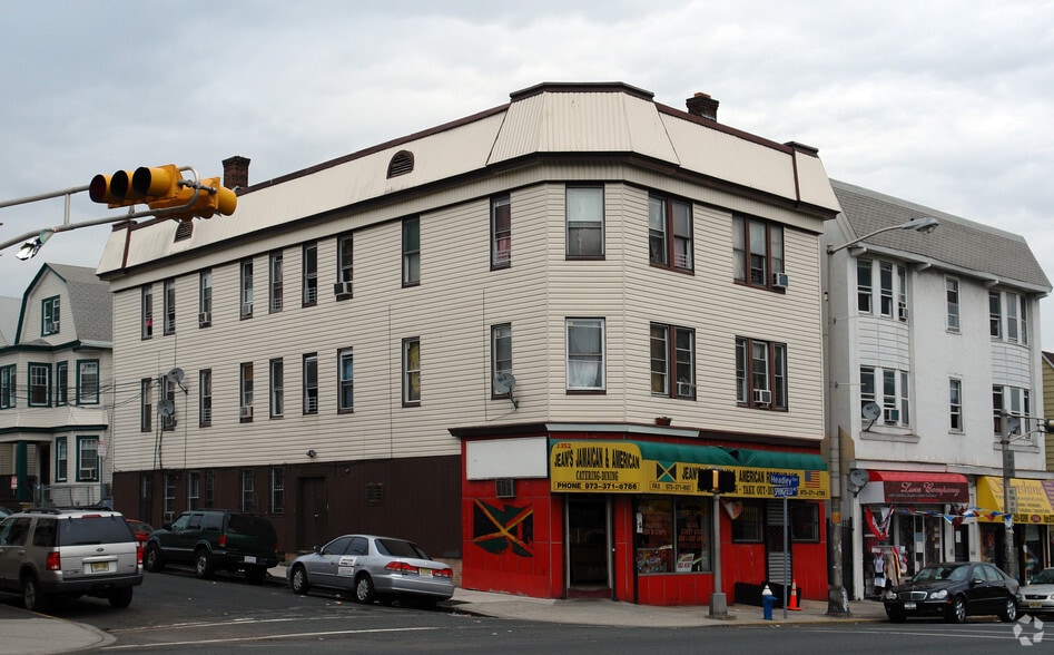 1352 Springfield Ave, Irvington, NJ for lease - Primary Photo - Image 1 of 2