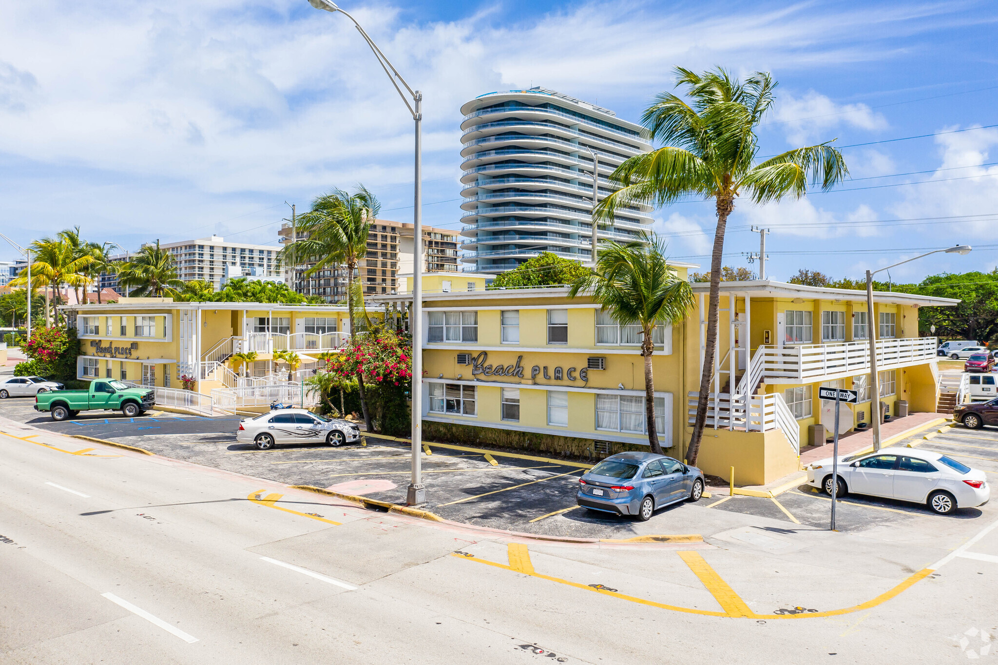 8601 Harding Ave, Miami, FL for sale Primary Photo- Image 1 of 1