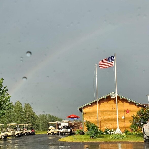 487 W Gate Rd, Limestone, ME à vendre - Photo du bâtiment - Image 2 de 15