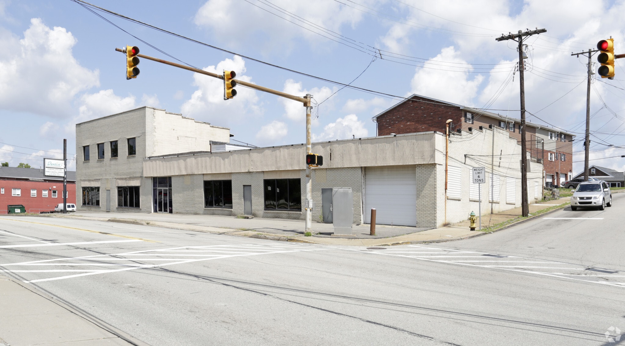 537 Lincoln Hwy, East McKeesport, PA for sale Primary Photo- Image 1 of 53