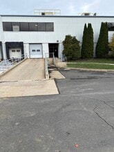 2 Advantage Ct, Bordentown, NJ for lease Building Photo- Image 2 of 8