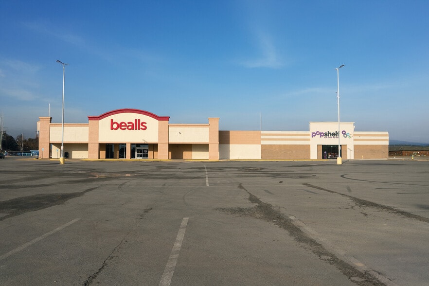 4110 W Owen K Garriott Rd, Enid, OK for sale - Building Photo - Image 3 of 8