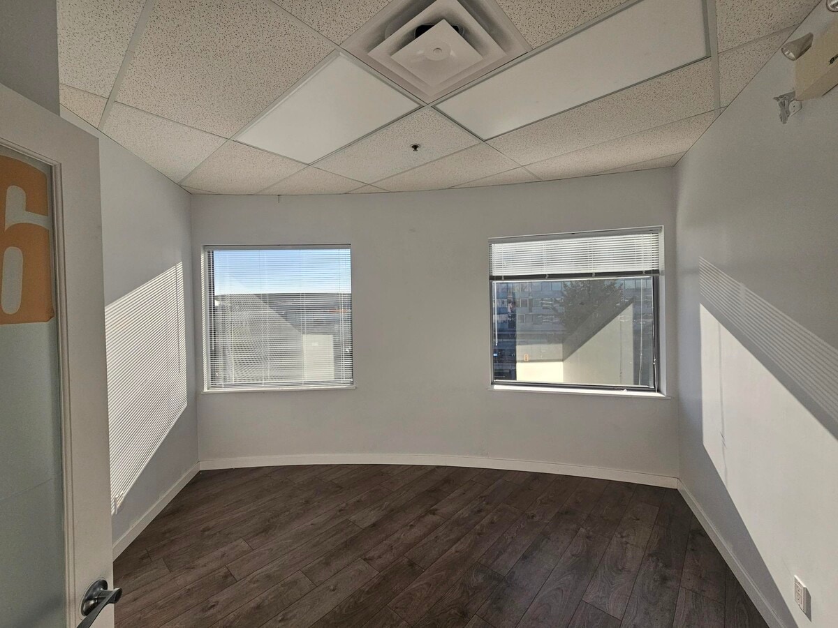 8181 Cambie Rd, Richmond, BC V6X 3X9 - Unité 6610 -  - Photo intérieure - Image 1 of 4