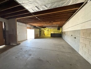 141 N Dillon Ave, San Jacinto, CA à louer Photo intérieure- Image 1 de 7