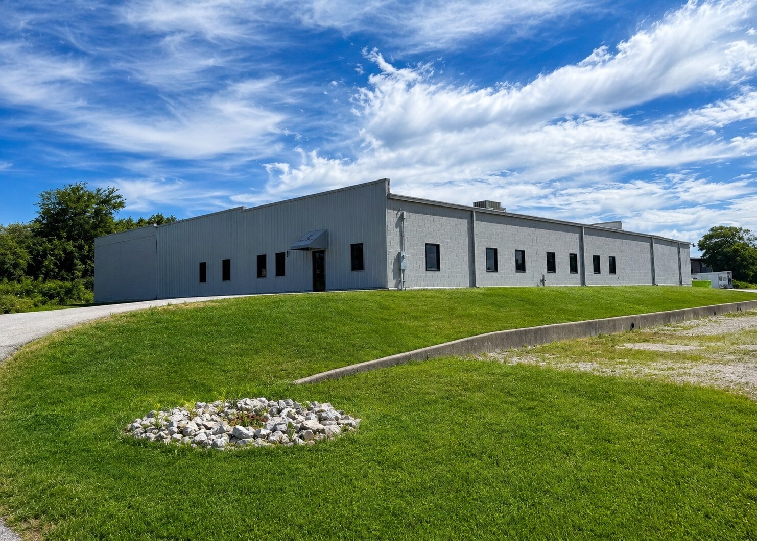 4432 Ardmore Ave, Fort Wayne, IN for lease Building Photo- Image 1 of 9
