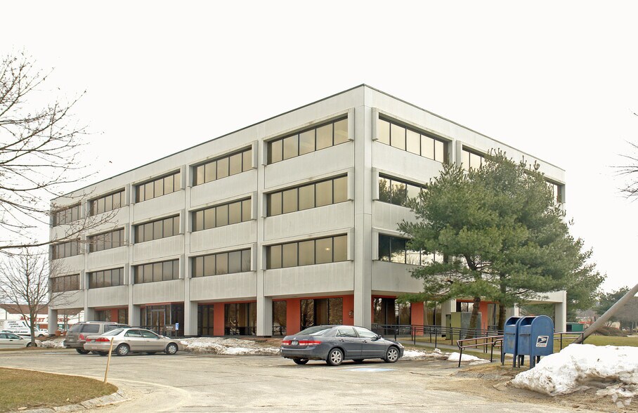 402 Amherst St, Nashua, NH à louer - Photo du bâtiment - Image 3 de 3