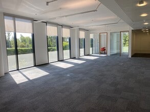 100 Park Dr, Milton for lease Interior Photo- Image 2 of 4