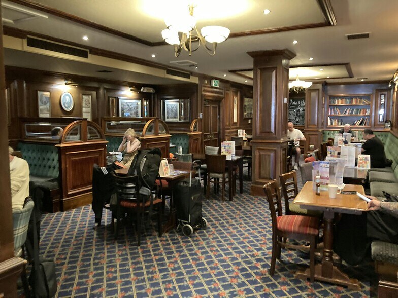 11-13 Babington Ln, Derby à louer - Photo du bâtiment - Image 2 de 4