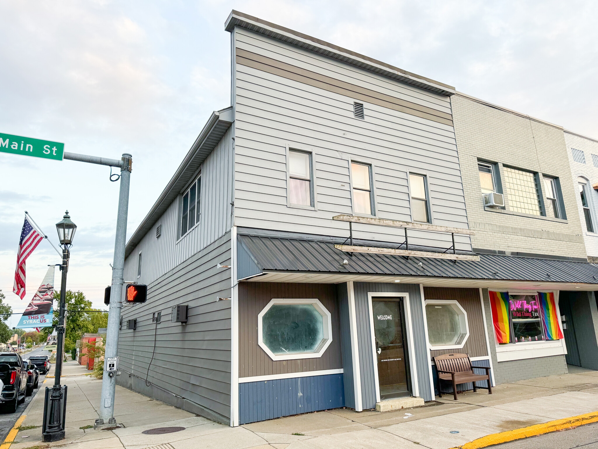 101 W Main St, Syracuse, IN for lease Primary Photo- Image 1 of 40
