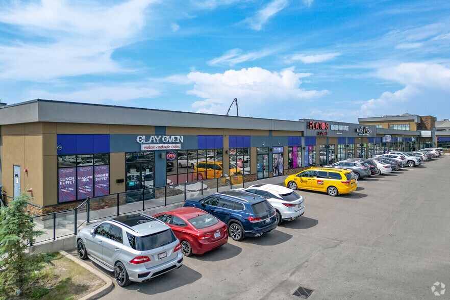 3131 27th St NE, Calgary, AB à vendre - Photo du bâtiment - Image 3 de 17