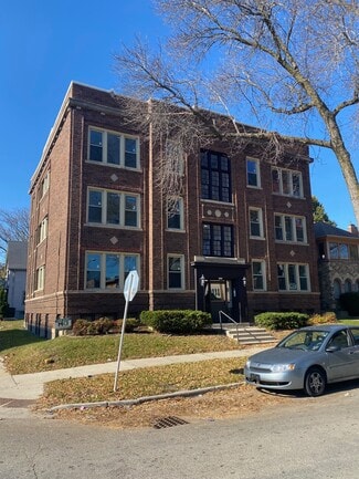 More details for 2905 N Bartlett Ave, Milwaukee, WI - Multifamily for Sale