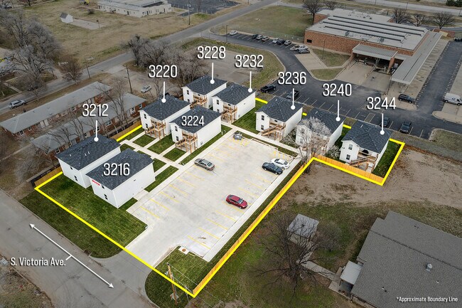 Plus de détails pour 3212-3244 S. Victoria St, Wichita, KS - Multi-résidentiel à vendre