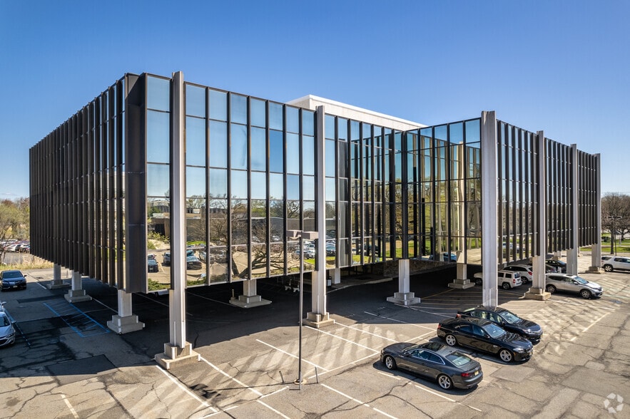 6 Commerce Dr, Cranford, NJ for lease - Building Photo - Image 2 of 4