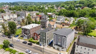 Plus de détails pour 701-703 S Main St, Waterbury, CT - Multi-résidentiel à vendre