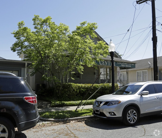8025 Maple St, New Orleans, LA for sale - Building Photo - Image 1 of 4