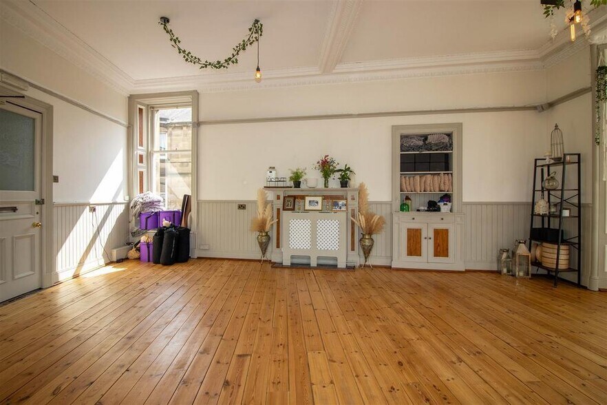 1 North Bridge St, Hawick à louer - Photo du bâtiment - Image 3 de 18