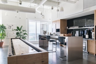 1155 Perimeter Ctr W, Atlanta, GA for lease Interior Photo- Image 2 of 10