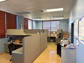 76 Halcyon Dr, Bristol, CT à louer Photo intérieure- Image 1 de 7