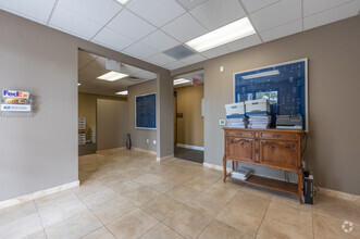 2905 Lake East Dr, Las Vegas, NV for lease Interior Photo- Image 1 of 13