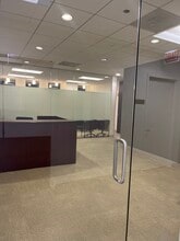 190 S La Salle St, Chicago, IL for lease Building Photo- Image 2 of 5