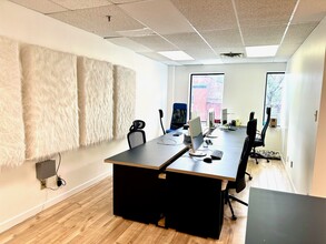 1290 Av Van Horne Avenue, Montréal, QC for lease Interior Photo- Image 2 of 3