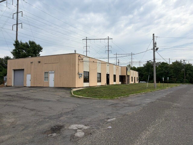1600 Jersey Ave, North Brunswick, NJ for lease - Building Photo - Image 2 of 3