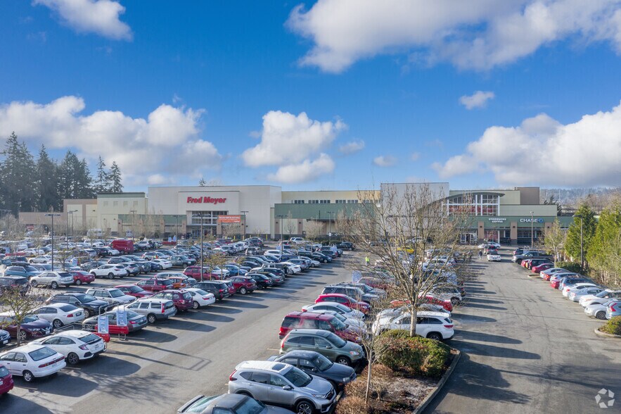 17667 NE 76th St, Redmond, WA à vendre - Photo du bâtiment - Image 3 de 4