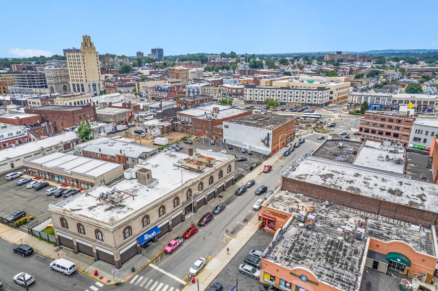 205 Madison St, Passaic, NJ for sale - Building Photo - Image 2 of 16