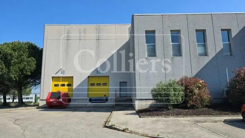 Office in Aix-en-Provence for lease - Building Photo - Image 2 of 13