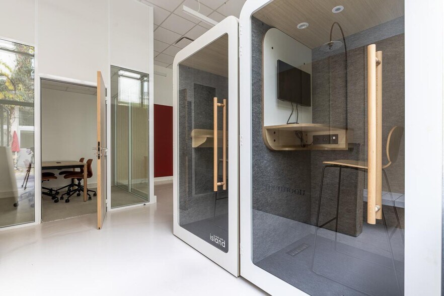 156 Rue Oberkampf, Paris à louer - Photo du bâtiment - Image 3 de 6