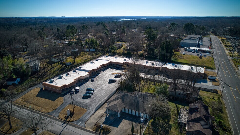 216 Marengo St, Florence, AL for lease - Building Photo - Image 2 of 8