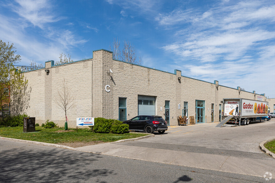 1444 Dupont St, Toronto, ON for lease - Primary Photo - Image 1 of 2