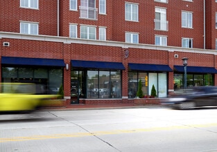 625 Deerfield Rd, Deerfield, IL à louer Photo du bâtiment- Image 1 de 7