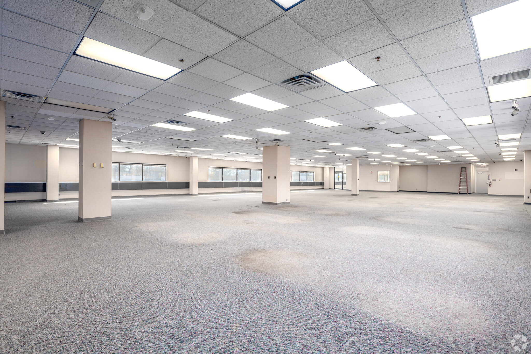 1000 Stewart Ave, Glen Burnie, MD for lease Interior Photo- Image 1 of 3