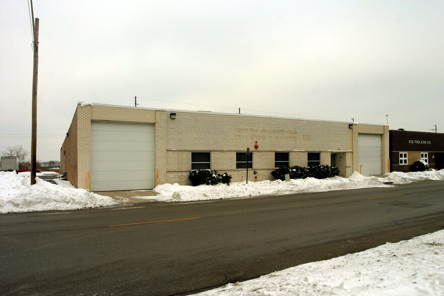 2300 17th Ave, Franklin Park, IL à vendre - Photo du bâtiment - Image 2 de 3
