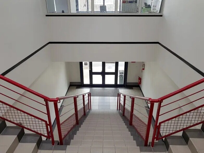 14 Rue Le Corbusier, Créteil à louer - Photo du bâtiment - Image 3 de 11