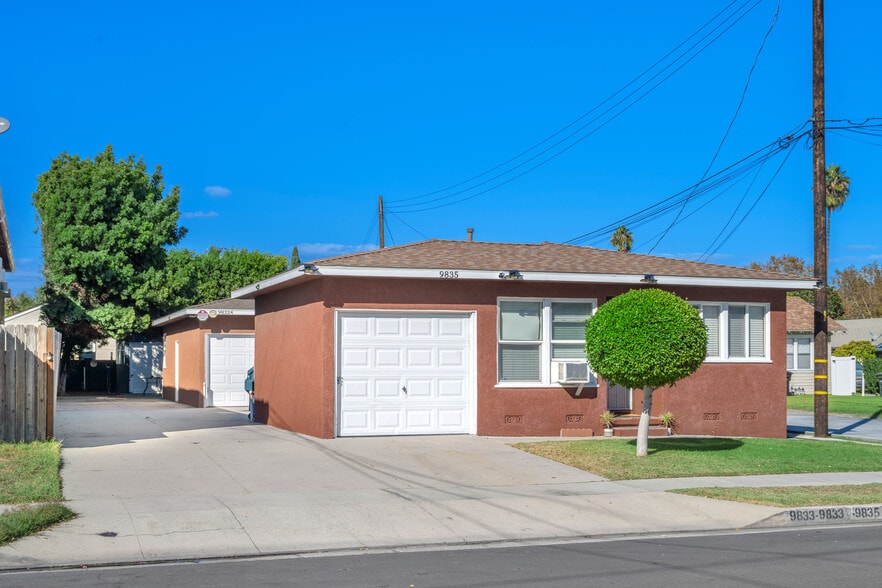 9833 Walnut St, Bellflower, CA for sale - Building Photo - Image 3 of 19